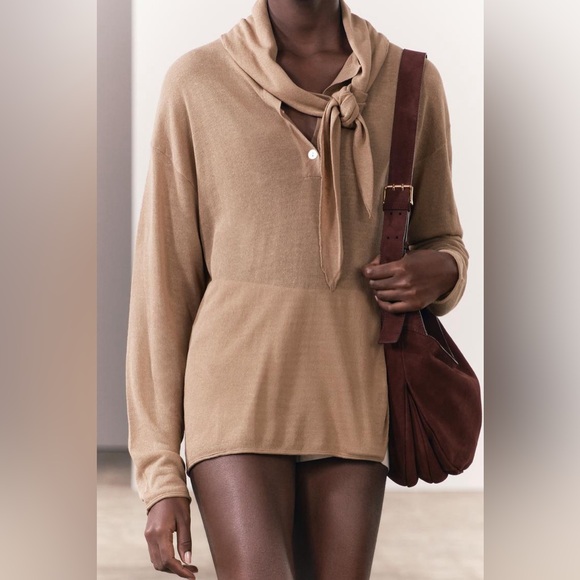 Zara Sweaters - ZARA BASIC KNIT SCARF SWEATER